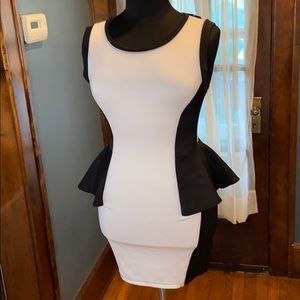 *NEW* Fashion to Figure peplum bodycon 1X NWT